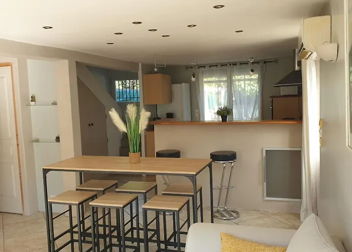 Orteils Au Soleil Jardin Parking Vakantiehuis